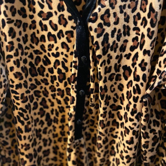 Charter Club Velour animal print 2X - Picture 6 of 6